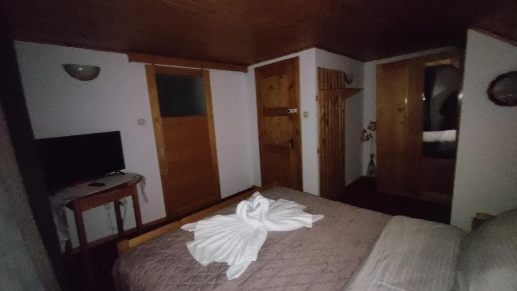 Cameră dublă cu vedere la grădină – fotografia 3